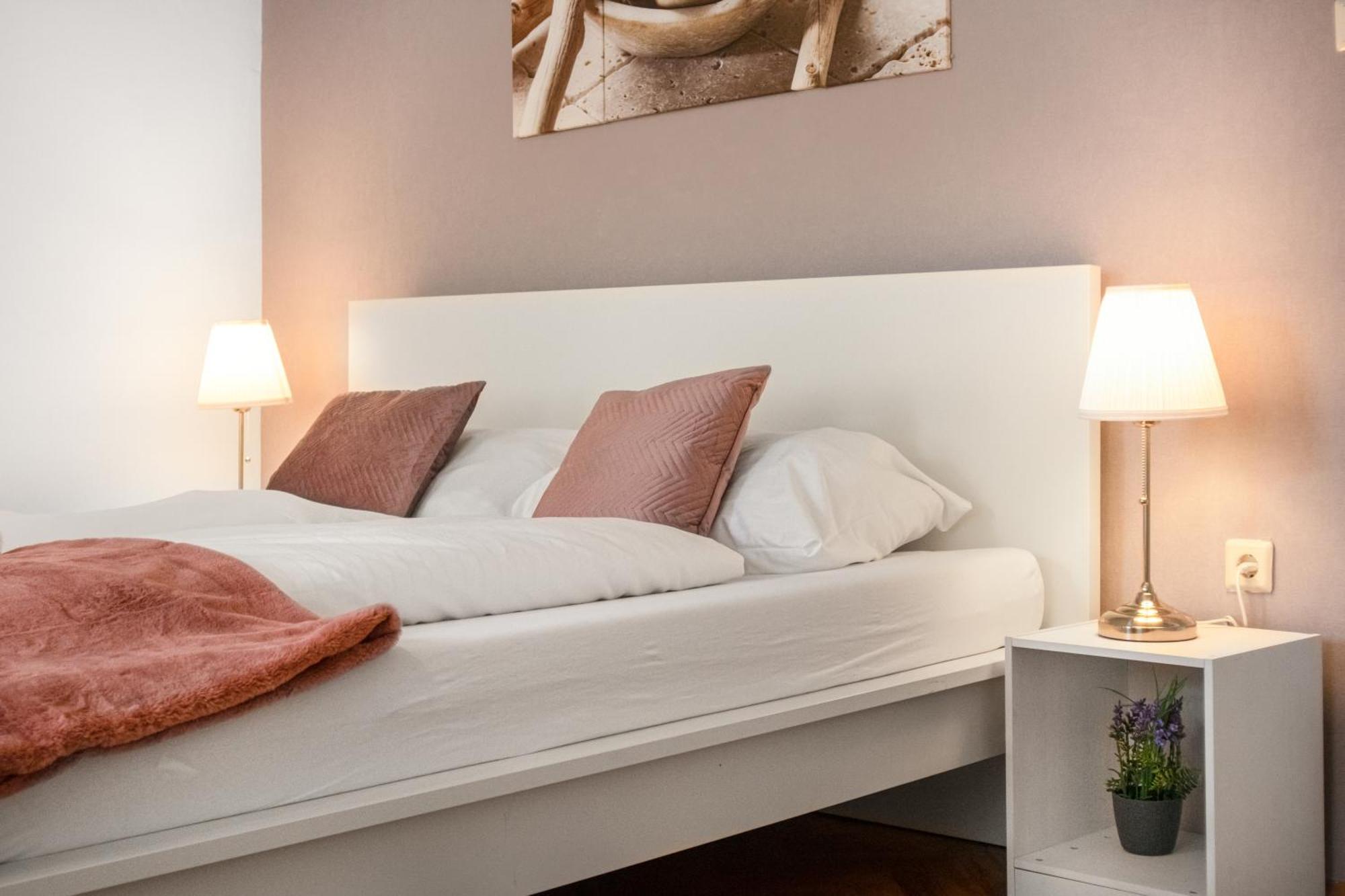 Commodious 3Br Apt. Ideal For Families And Friends Apartment เวียนนา ภายนอก รูปภาพ