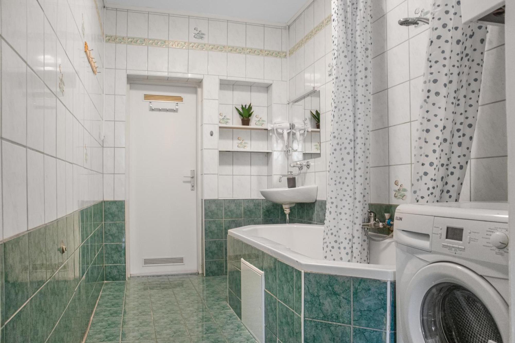 Commodious 3Br Apt. Ideal For Families And Friends Apartment เวียนนา ภายนอก รูปภาพ